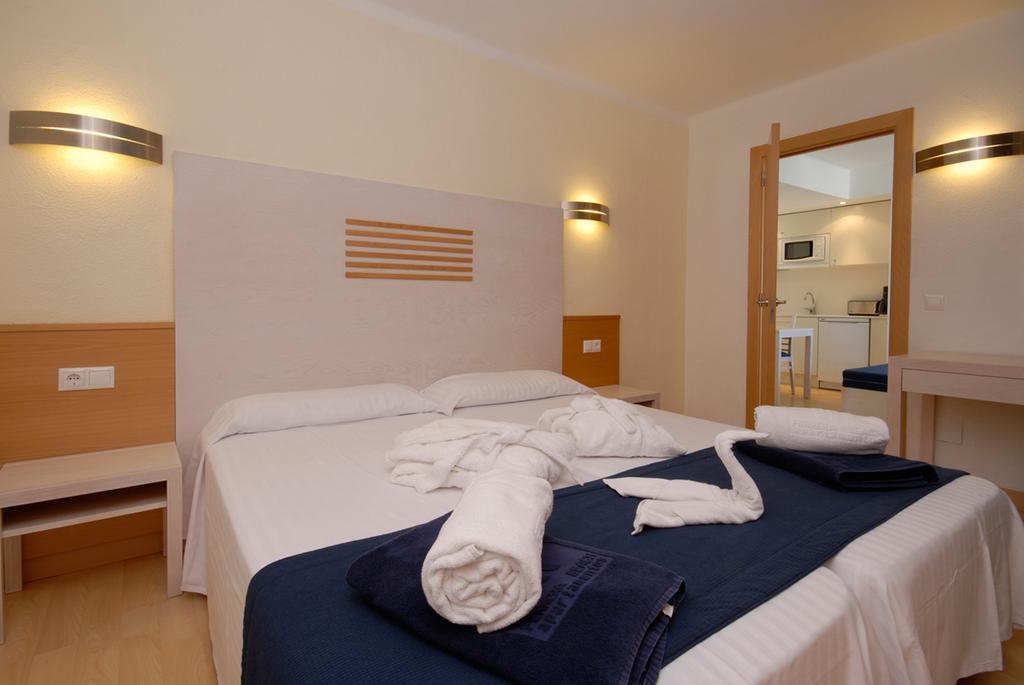 Apartamentos Ferrera Beach Кала де Ор Экстерьер фото