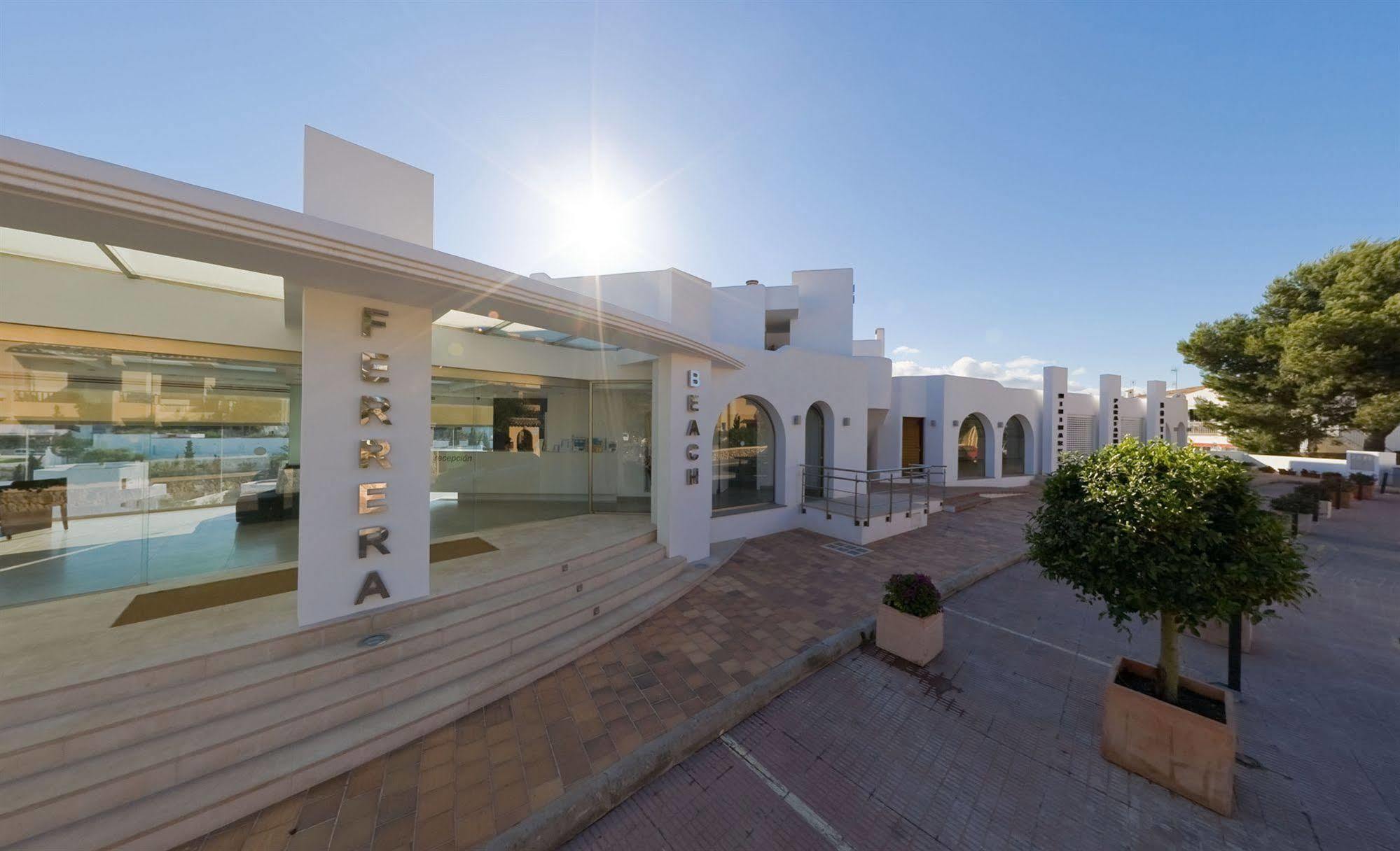 Apartamentos Ferrera Beach Кала де Ор Экстерьер фото